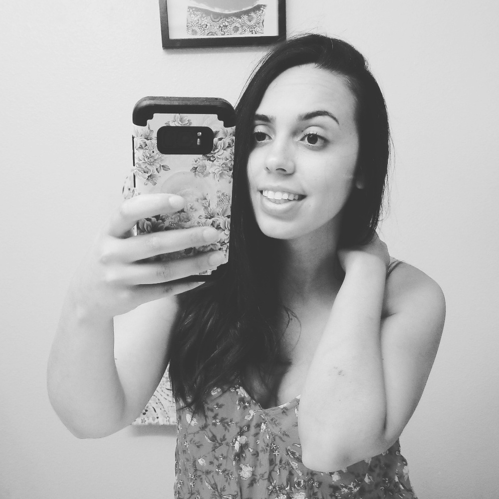 Meet your Posher, Alyssa